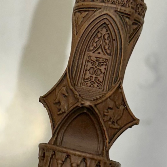 Harry Potter Exclusive Design Collection Hogwarts Architecture Wand - Picture 4 of 4